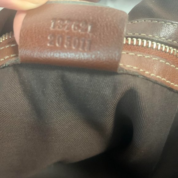Gucci Medium Leather Pelham Bag - Picture 5 of 6